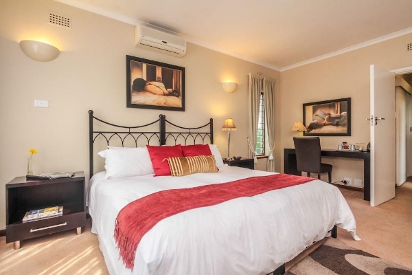 Hotel 18 Burlington B&B and Conference Venue (Newlands)